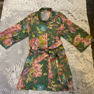 Zara Women’s Floral Satin Button Up long sleeve shirt size L